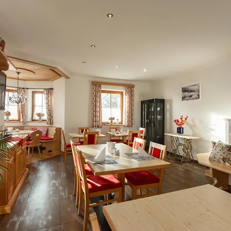 Landhaus Amadeus Guest house